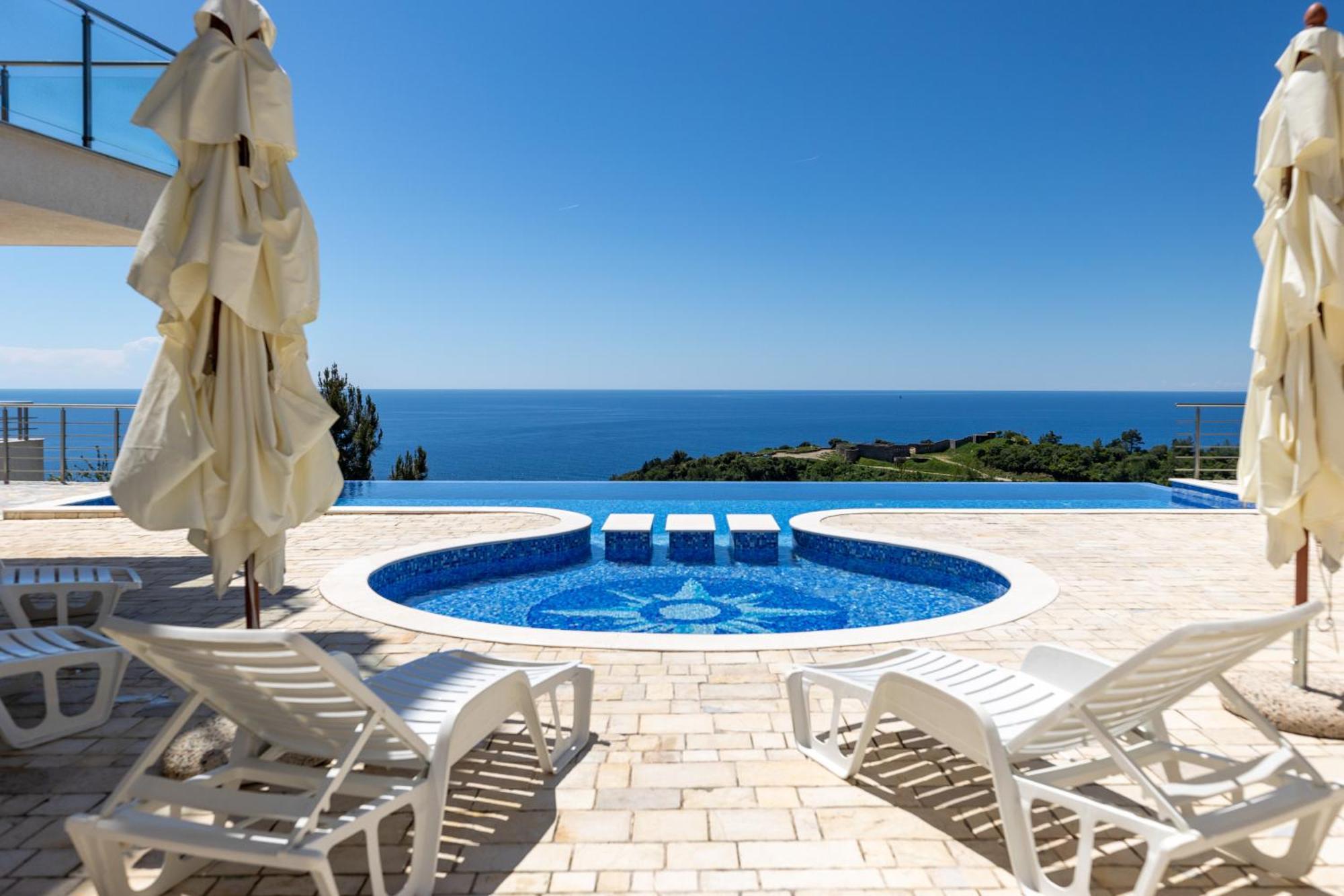 Daire Tophill Altezza Premium - View And Pool Budva